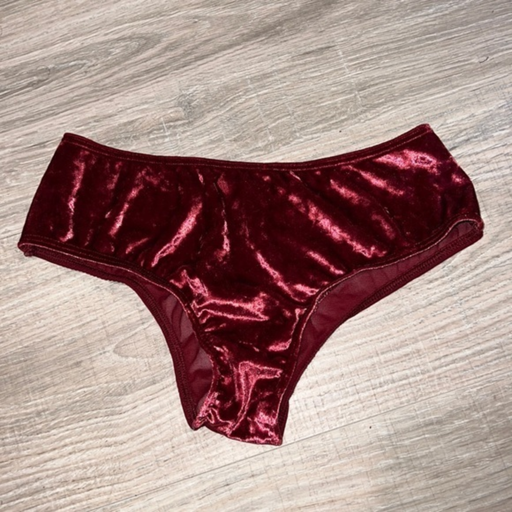 Victoria’s secret PINK‎ cheeky red panty